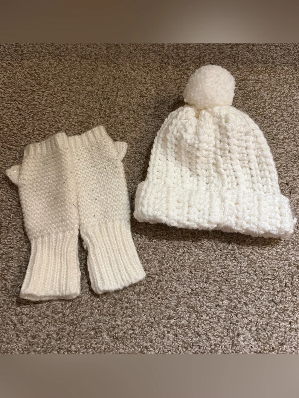 White Knit Beanie and Fingerless Gloves Set